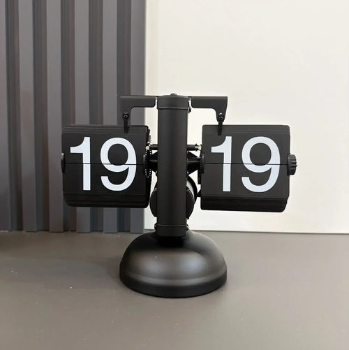 The Coze Flip | Retro Mechanical Desk Clock